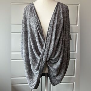 Db Sunday Twist Front Gray Poncho‎ Top Heathered Knit Open Cardigan Shawl